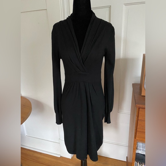 Cashmere blend knit high waisted black Y2K dress with bell sleeves. Size M. - Picture 6 of 16